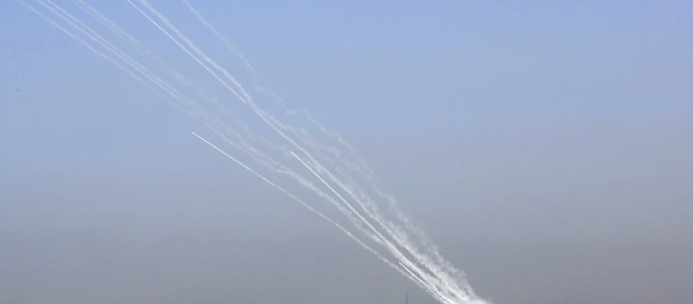 ΥΠΕΞ: Ανησυχία για τις πυραυλικές επιθέσεις σε Ισραήλ - Στηρίζει τη λύση των δύο κρατών